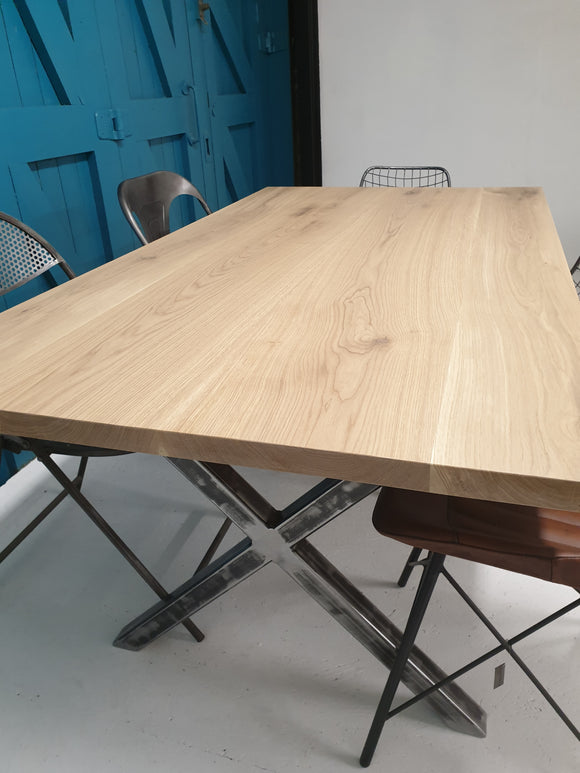 European Oak Round Dining Table 120cm Diameter – Benmore Studio