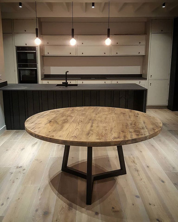 European Oak Round Dining Table 140cm Diameter